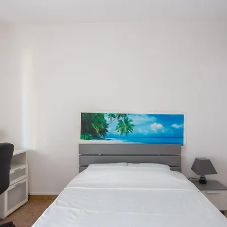 Appartement Helios Furnished Flat *